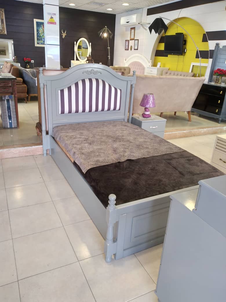 تخت تک نفره