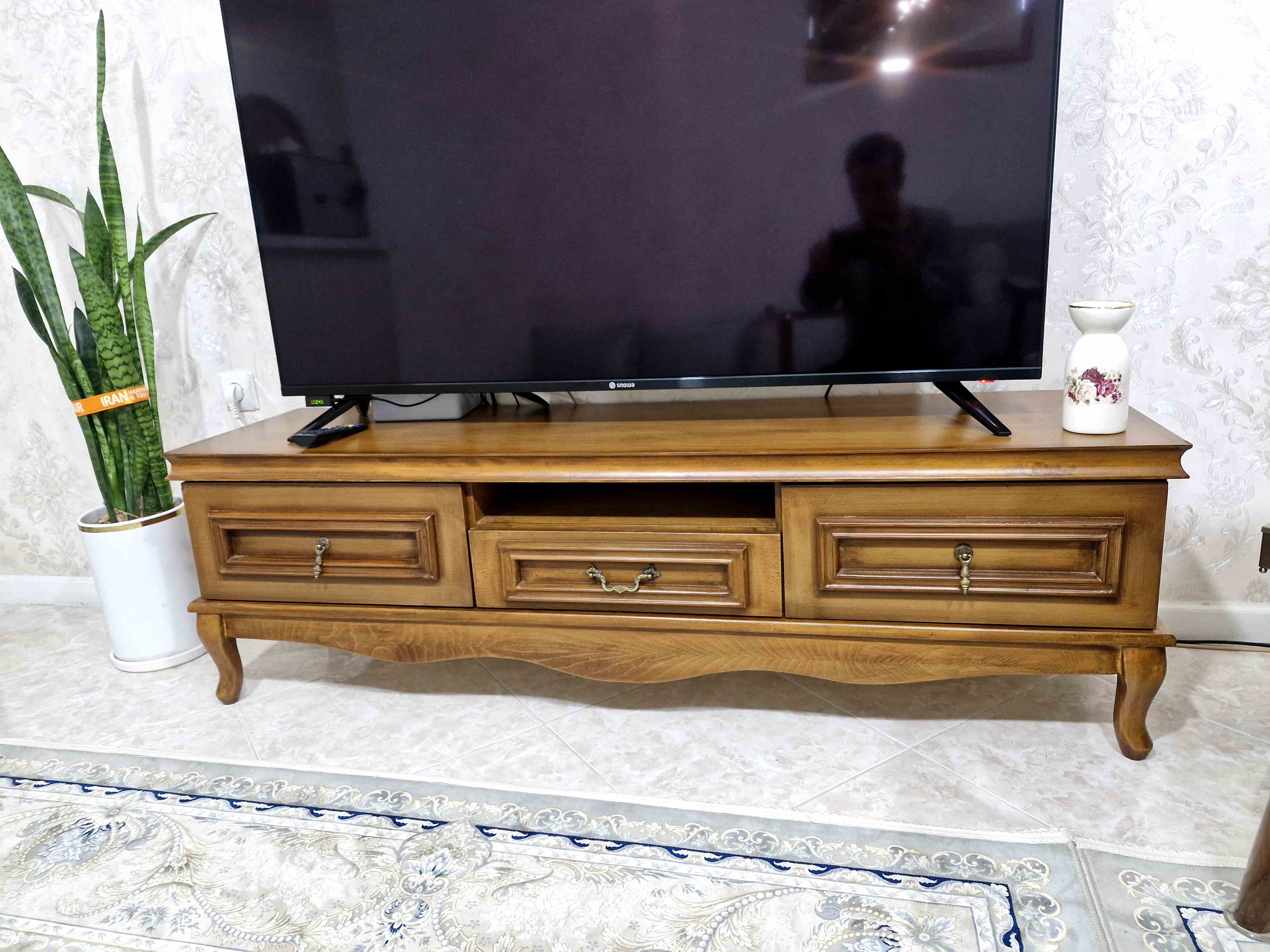 میز تلویزیون پیچک